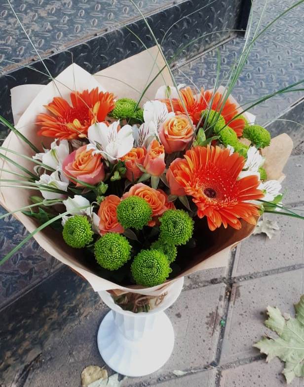 Букет цветов из: Герберы, Хризантемы, Альстромерии и Розы в Кузнечное