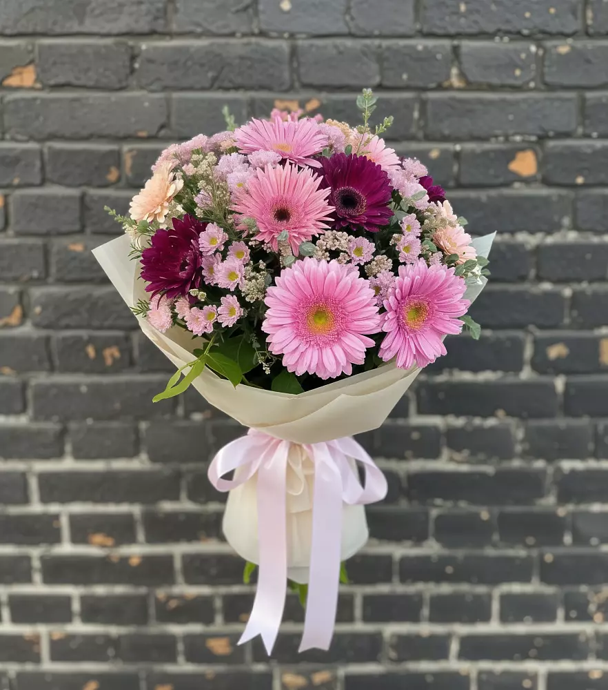 Букет цветов из: Герберы и Хризантемы в Кузнечное