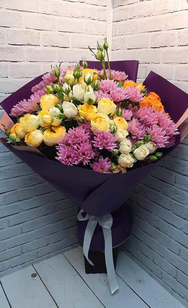 Букет цветов из: Хризантемы и Розы в Кузнечное