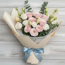 Букет цветов из:  Лизиантусы в Кузнечное