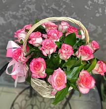 Цветочная композиция из Розы в корзине в Кузнечное