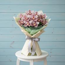 Букет цветов из:  Орхидеи и Розы #REPLACE_PRED# Кузнечное