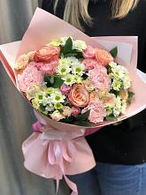 Букет нежные объятья в Кузнечное Букет цветов из: Гвоздики, Розы и Хризантемы в Кузнечное