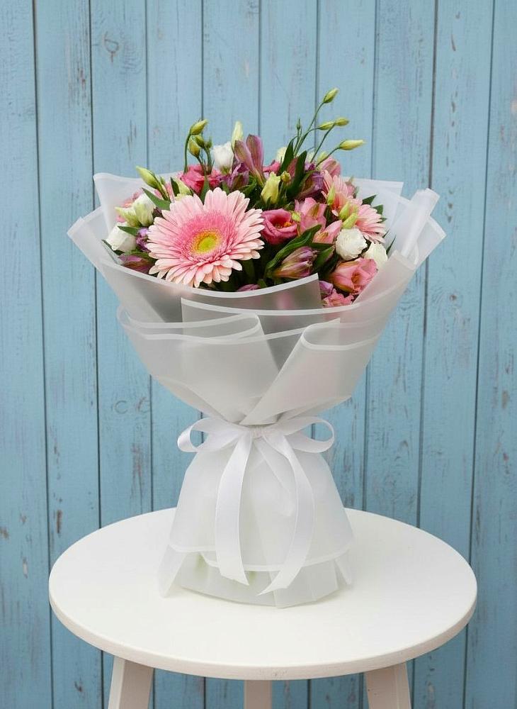 Букет цветов из: Герберы, Альстромерии и Лизиантусы в Кузнечное