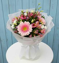 Букет цветов из:  Герберы, Альстромерии и Лизиантусы в Кузнечное
