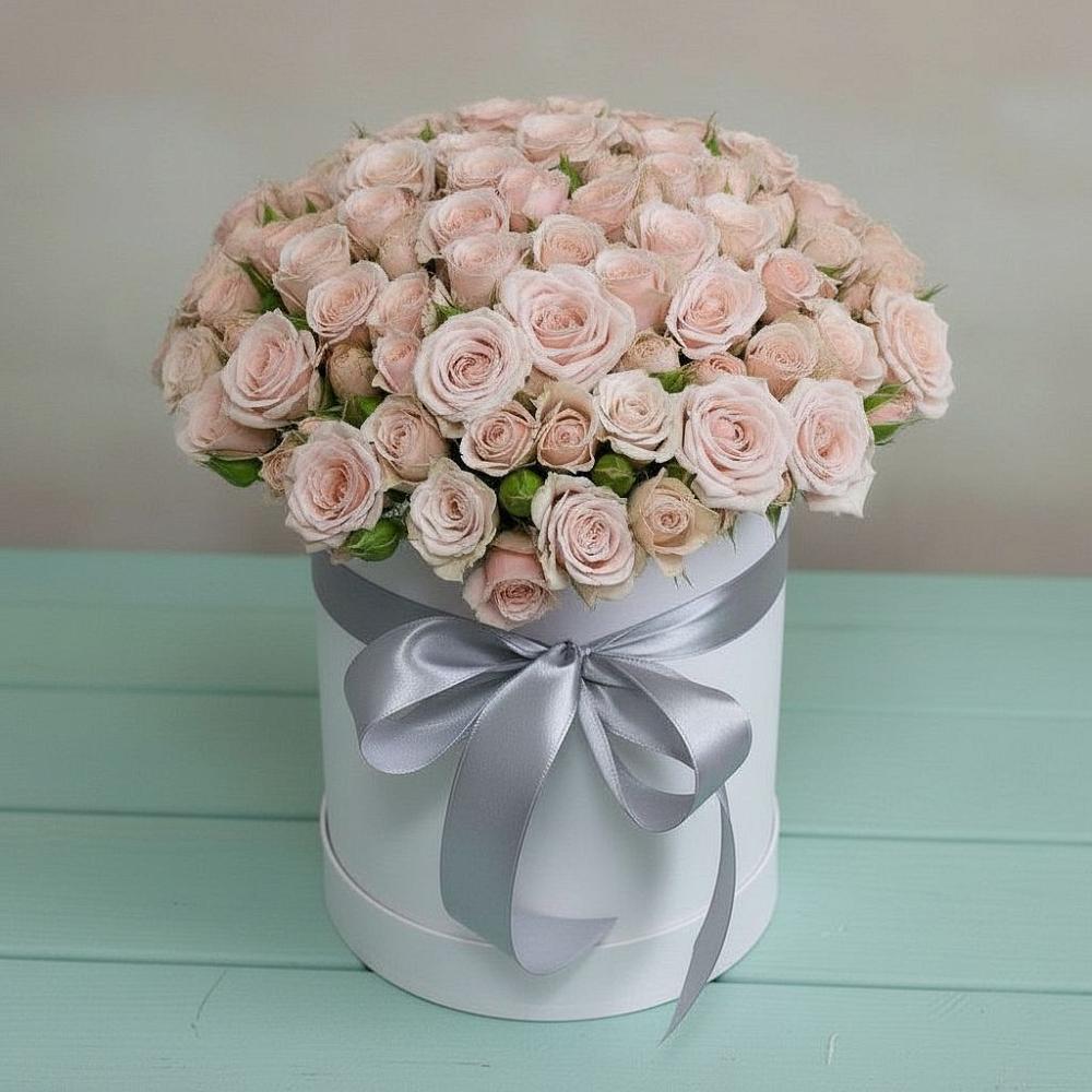 Цветочная композиция из Розы в шляпной коробке в Кузнечное